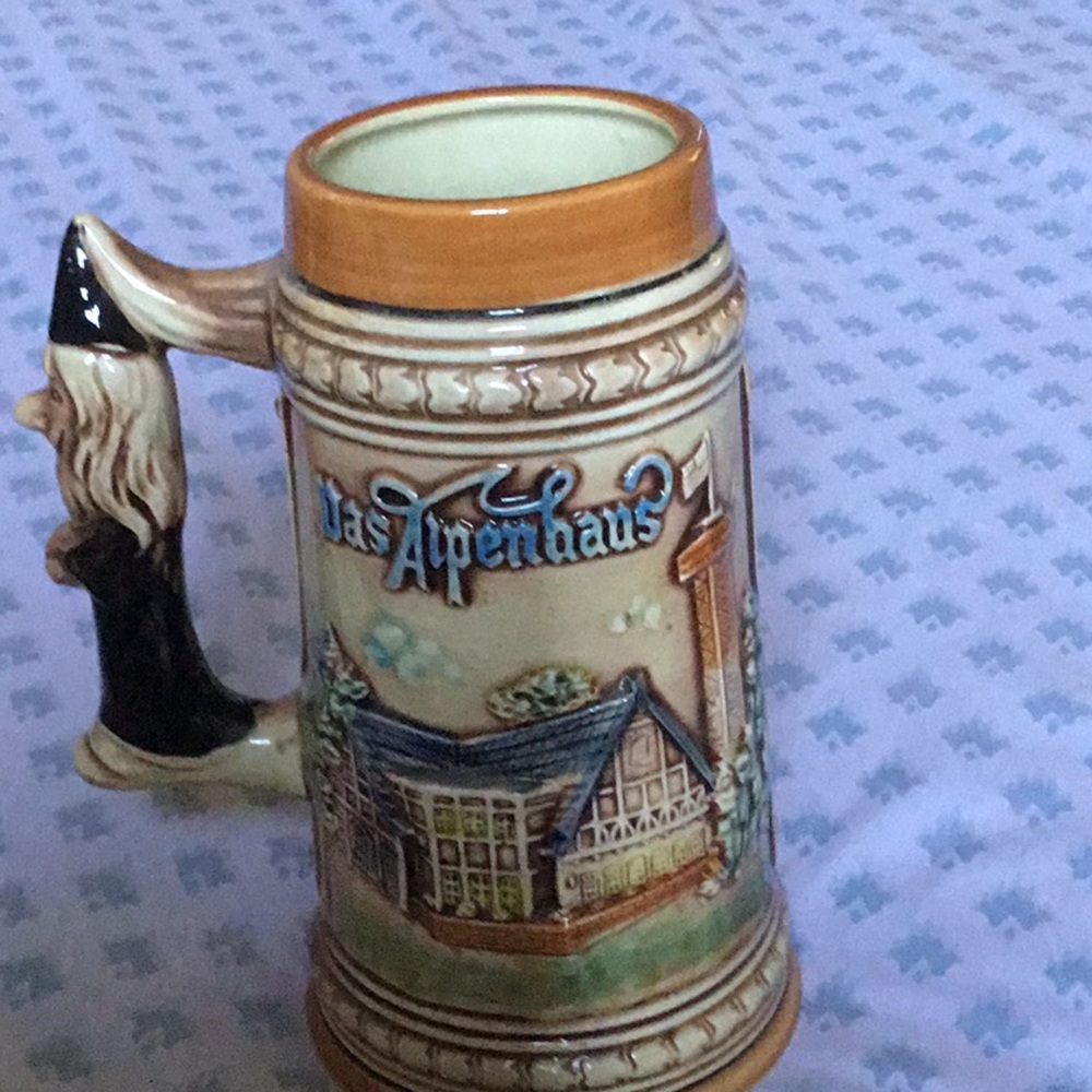 🌹Magic Mountain Cup - Picture 4 of 7